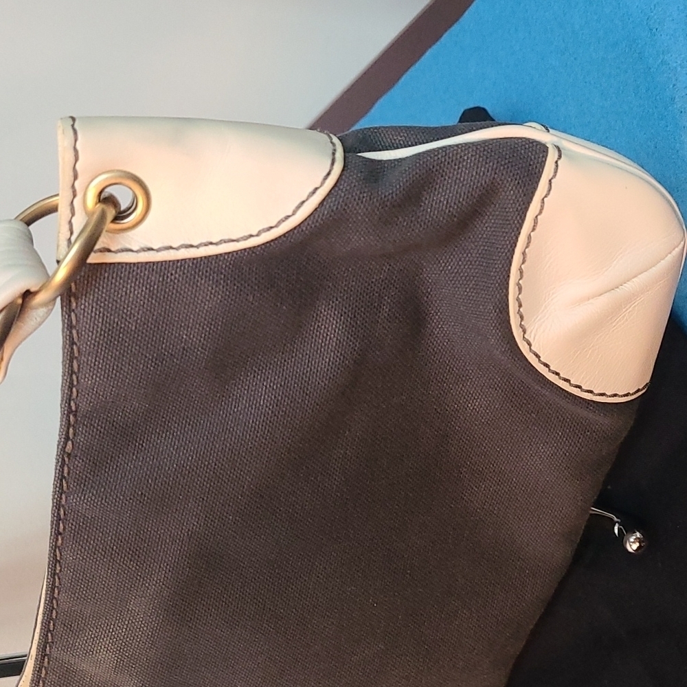 CHANEL CC Vintage Olsen Bag - Picture 8 of 17